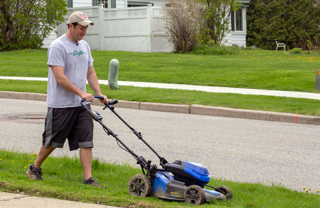 burlington-electric-department-launches-new-electric-lawn-mower-rebate